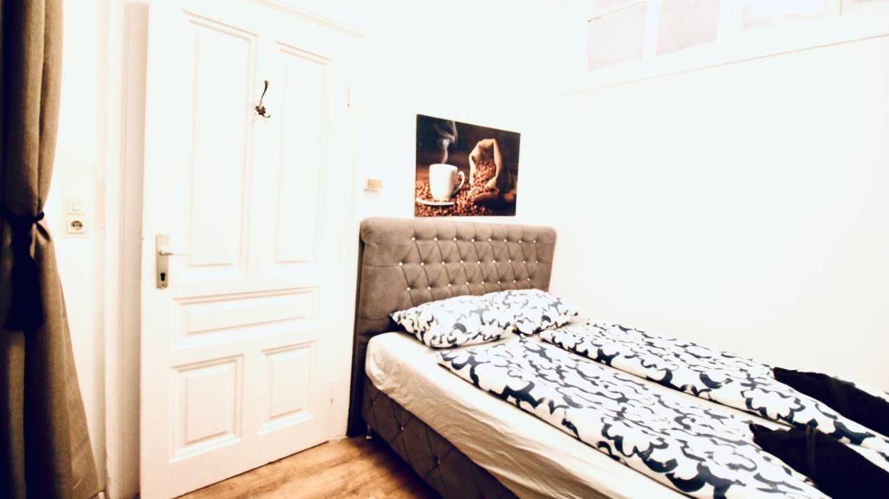 Modern Double Room Js A Wiedeń Zewnętrze zdjęcie